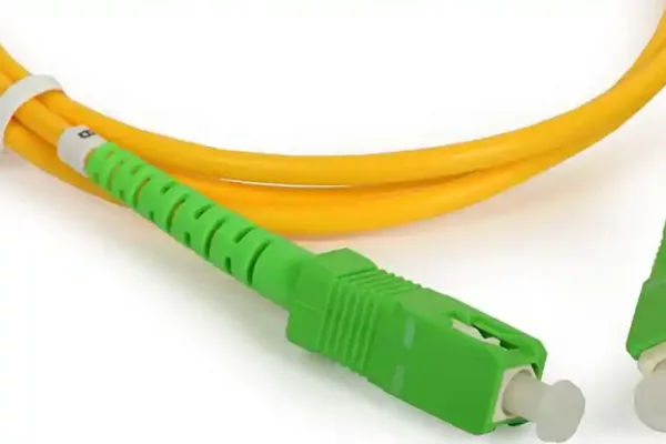cables-latiguillos-sp-apc-aldir-fibra-optica-id-1024x512